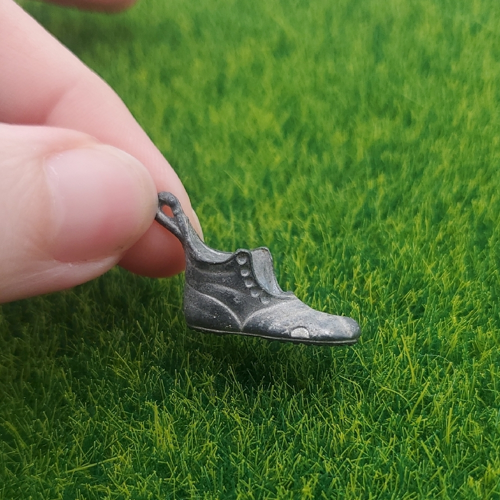 Antique Silver Boot Charm P307‎
